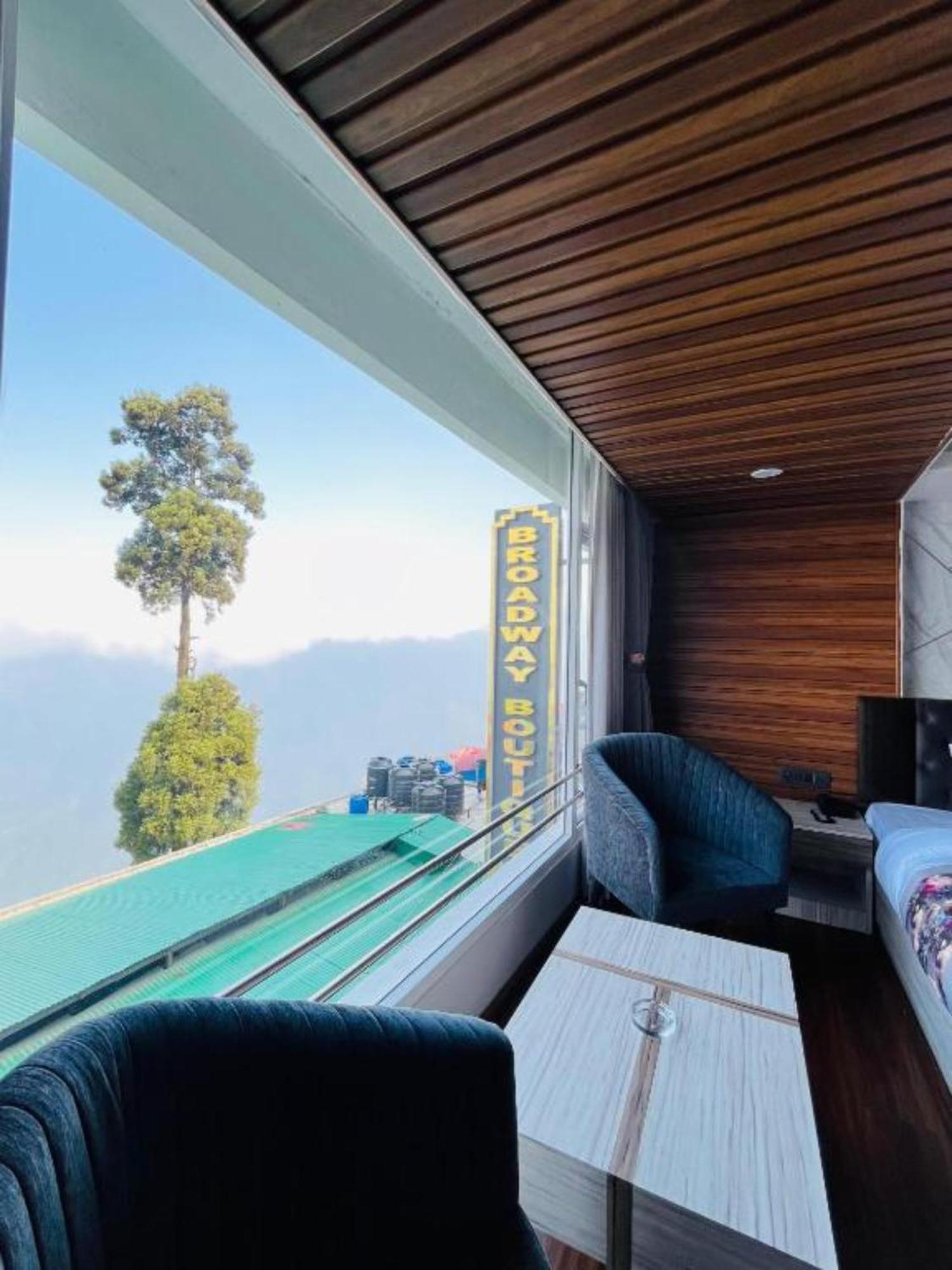 Hotel Broadway Boutique Mall Road Darjeeling - A Luxury Collection - Best Seller Exteriör bild