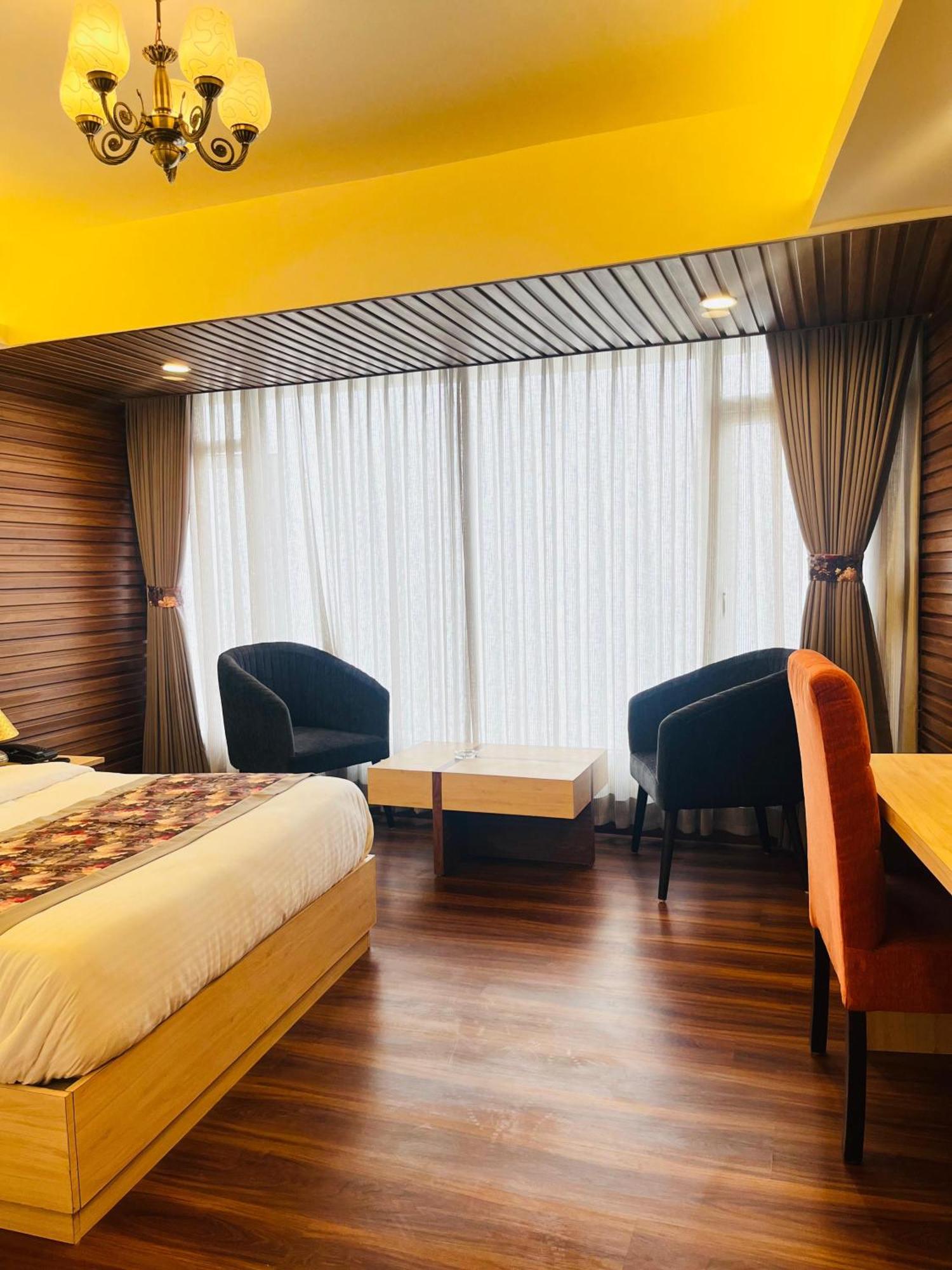 Hotel Broadway Boutique Mall Road Darjeeling - A Luxury Collection - Best Seller Exteriör bild